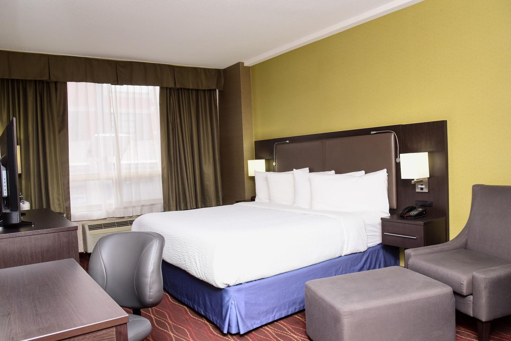 Days Inn By Wyndham Ottawa Bagian luar foto